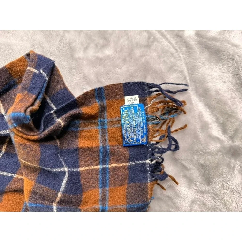 Pendleton Men's Scarf Approx 46 X 11 Multicolor Woven Brand Label Wool Virgin